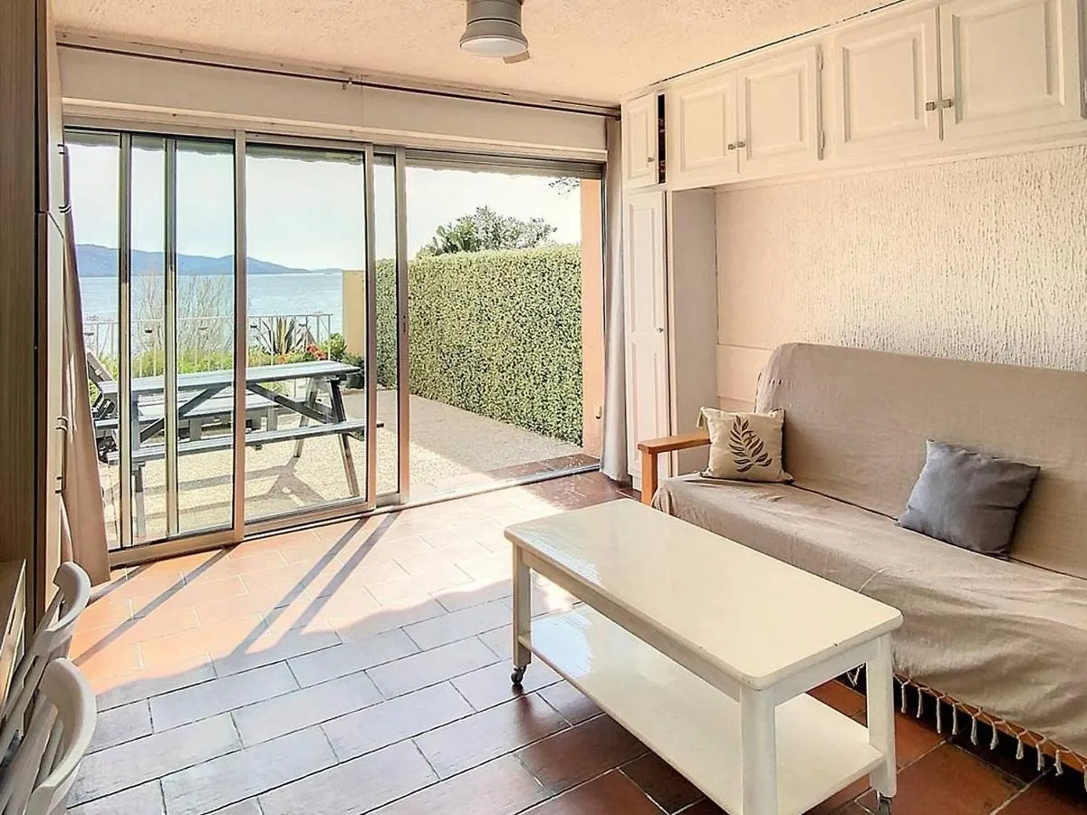 Studio En Bord De Mer, Rez De Jardin, Acces Plage - Fr-1-610-90 Bormes-les-Mimosas 0*,  Fransa